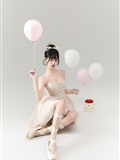 YITUYU艺图语 2025.01.01 芭蕾少女生日写真 菠萝包(15)